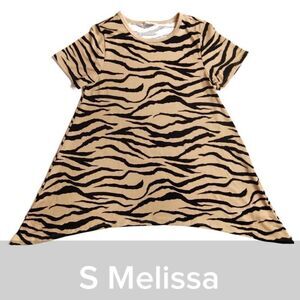 Lularoe Melissa Sharkbite Tunic Top - Size Small